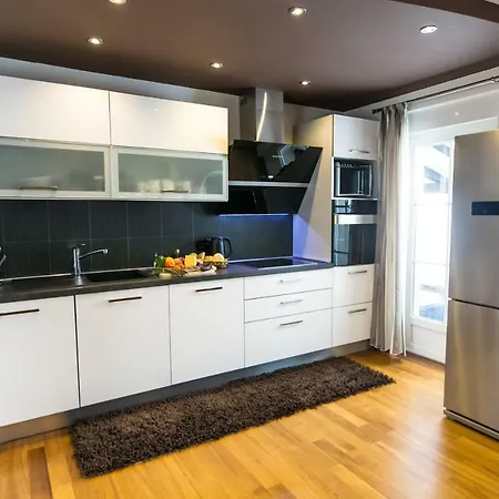 Luxury Elis With Private Pool Apartament Pula