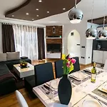 Luxury Elis With Private Pool Apartamento Pula