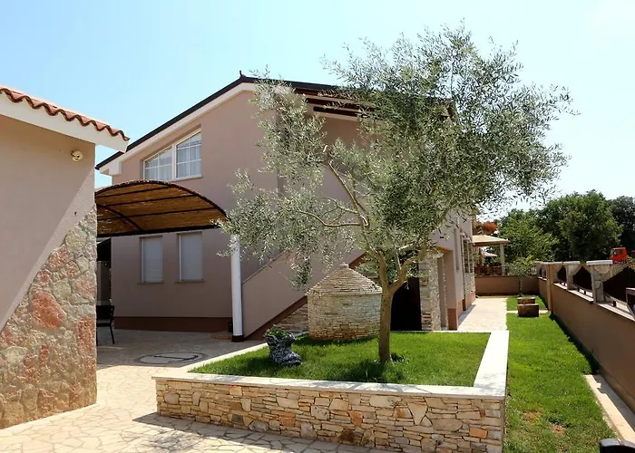 Luxury Elis With Private Pool Daire