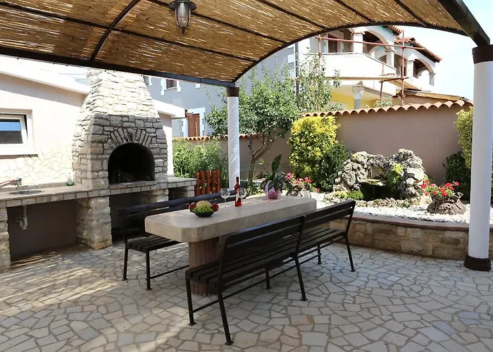 Luxury Elis With Private Pool *