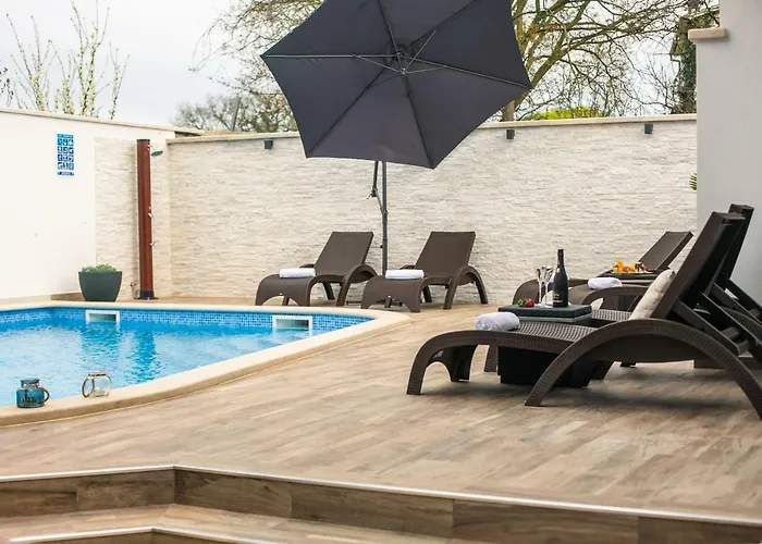 Luxury Elis With Private Pool Daire *