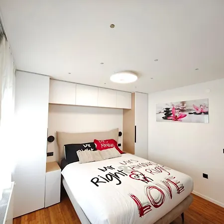 Luxury Elis With Private Pool Appartamento